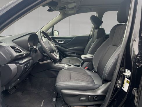 Used 2023 Subaru Forester Premium AWD/4WD image 10