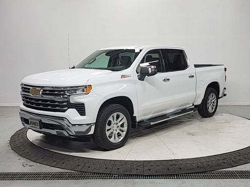 Used 2024 Chevrolet Silverado 1500 LTZ image 3