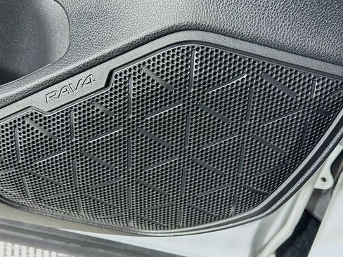 Used 2024 Toyota RAV4 SE w/ Convenience Package image 19