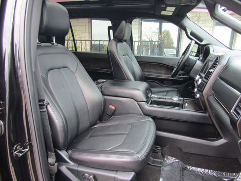 Used 2021 Ford Expedition Max Limited image 13