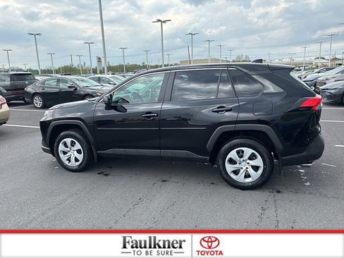 Used 2025 Toyota RAV4 LE AWD/4WD image 11