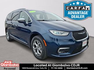 Used 2022 Chrysler Pacifica Limited w/ Uconnect Theater Family Group AWD/4WD video 1