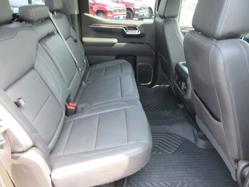 Certified 2022 Chevrolet Silverado 1500 RST AWD/4WD image 21