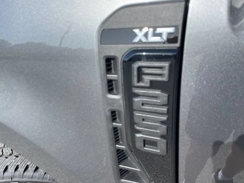 New 2026 Ford F250 XLT w/ XLT Premium Package AWD/4WD image 6