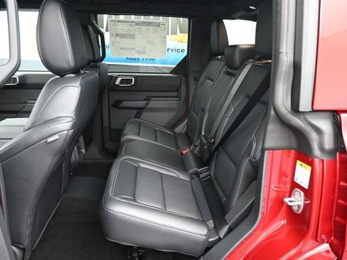 New 2026 Ford Bronco Outer Banks AWD/4WD image 8