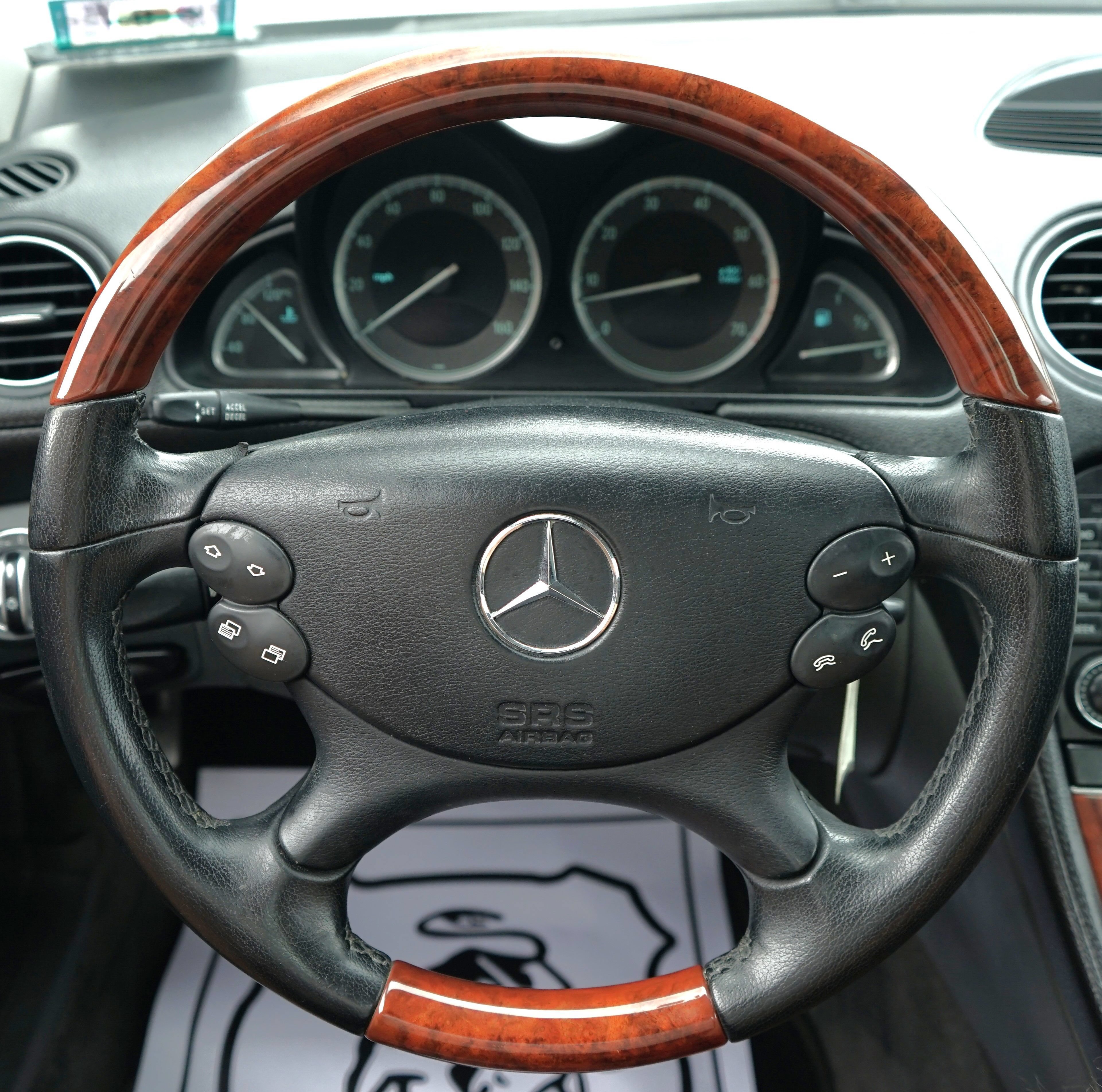 Used 2005 Mercedes-Benz SL 500 image 24