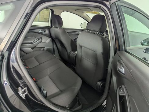 Used 2017 Ford Focus SE image 27