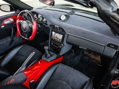 Used 2005 Porsche 911 Carrera S image 20