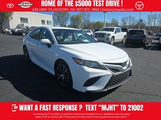 Used 2020 Toyota Camry SE w/ Convenience Package video 1