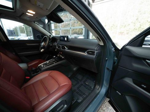 Used 2021 MAZDA CX-5 Carbon Edition image 26