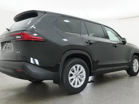 New 2026 Toyota Grand Highlander XLE image 25