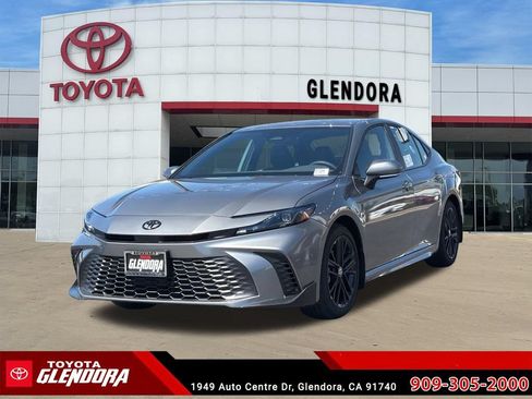 New 2026 Toyota Camry SE FWD image 4