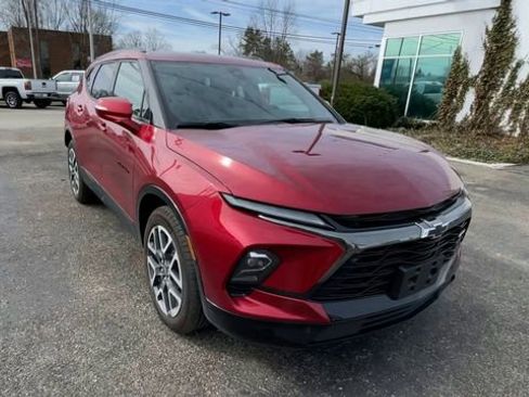Used 2025 Chevrolet Blazer RS image 4