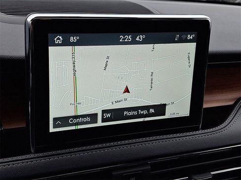 Certified 2022 Lincoln Corsair Reserve w/ Equipment Group 201A image 18