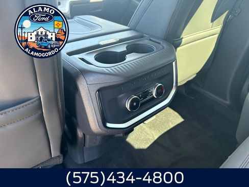 New 2025 Ford Expedition Active image 12