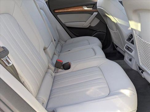 Used 2023 Audi Q5 2.0T Premium Plus w/ Premium Plus Package AWD/4WD image 17