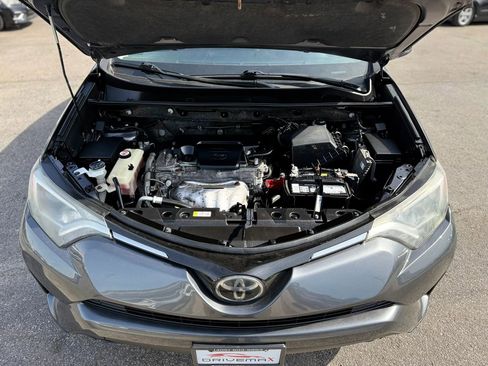 Used 2018 Toyota RAV4 LE w/ All Weather Liner Package FWD image 15