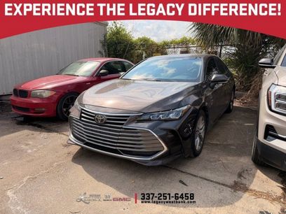 Used 2019 Toyota Avalon XLE w/ Moonroof Package