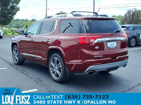 Used 2017 GMC Acadia Denali w/ Technology Package FWD image 5