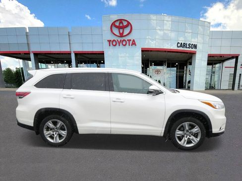 Used 2016 Toyota Highlander Limited image 4