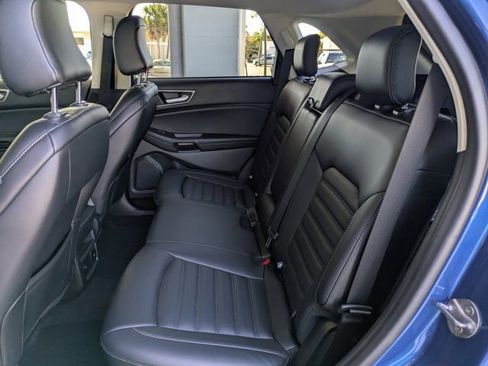 Used 2024 Ford Edge SEL w/ Convenience Package image 18