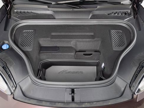 New 2025 Porsche Macan 4S Electric image 25