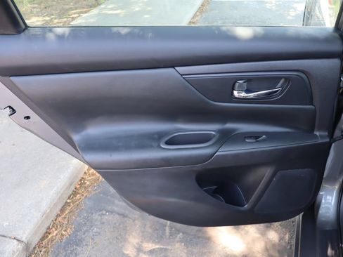 Used 2016 Nissan Altima 2.5 S w/ Power Driver Seat Package FWD image 24