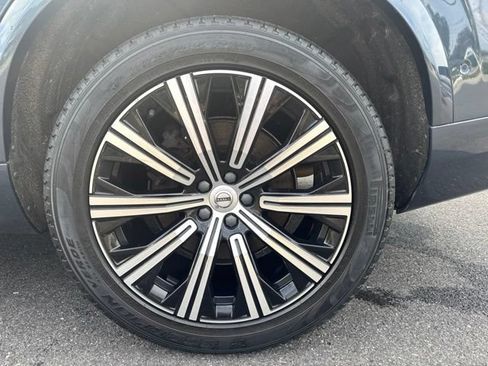 Certified 2023 Volvo XC90 B6 Plus AWD/4WD image 8