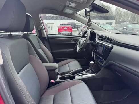 Used 2019 Toyota Corolla LE image 10