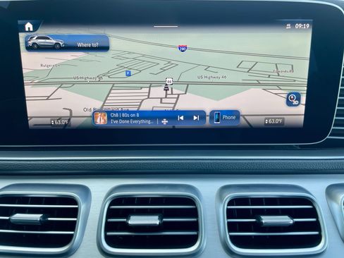 Used 2024 Mercedes-Benz GLE 350 4MATIC image 27