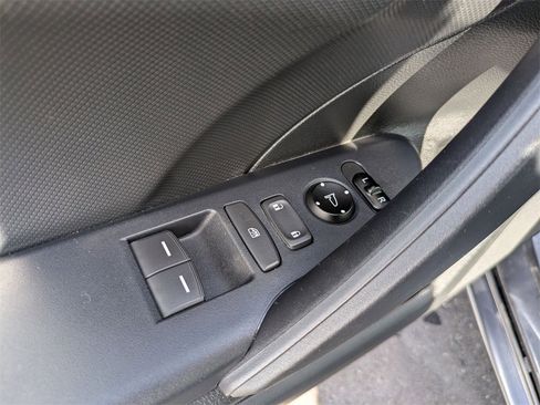 Used 2019 Honda Civic LX image 11