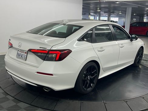 Used 2026 Honda Civic Sport image 4