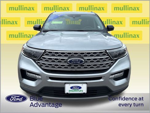 Used 2023 Ford Explorer Limited w/ Equipment Group 301A image 11