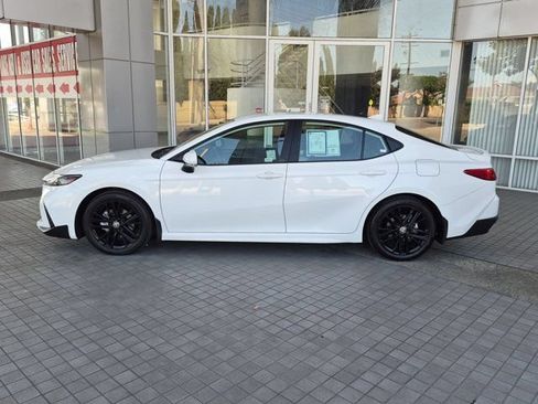 Certified 2025 Toyota Camry SE FWD image 12