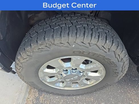 Used 2011 GMC Sierra 2500 SLE AWD/4WD image 34