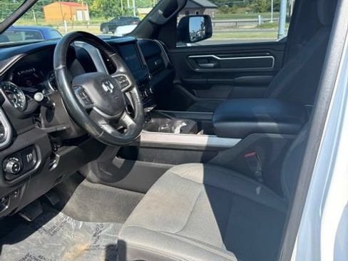 Used 2022 RAM 1500 Big Horn AWD/4WD image 5