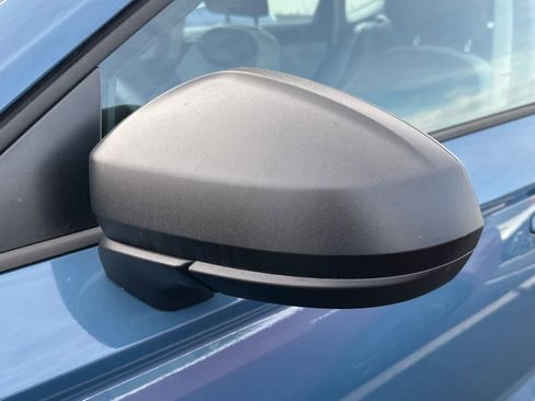 Used 2025 Volkswagen Taos S image 21