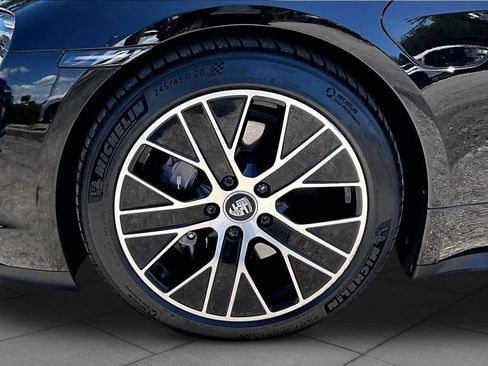 Used 2023 Porsche Taycan RWD image 9