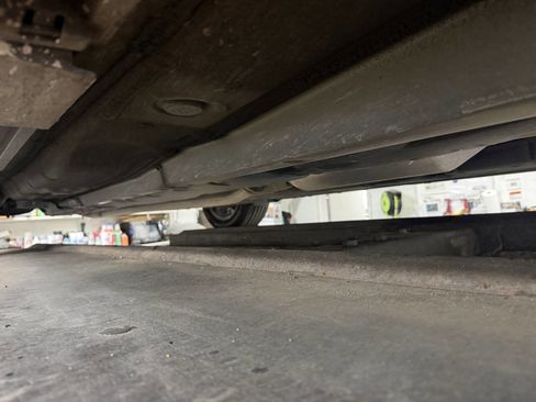 Used 2016 Toyota Avalon XLE Plus FWD image 25