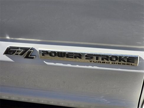 Used 2019 Ford F250 XLT image 3