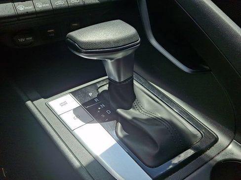 Used 2023 Hyundai Elantra SEL FWD image 16