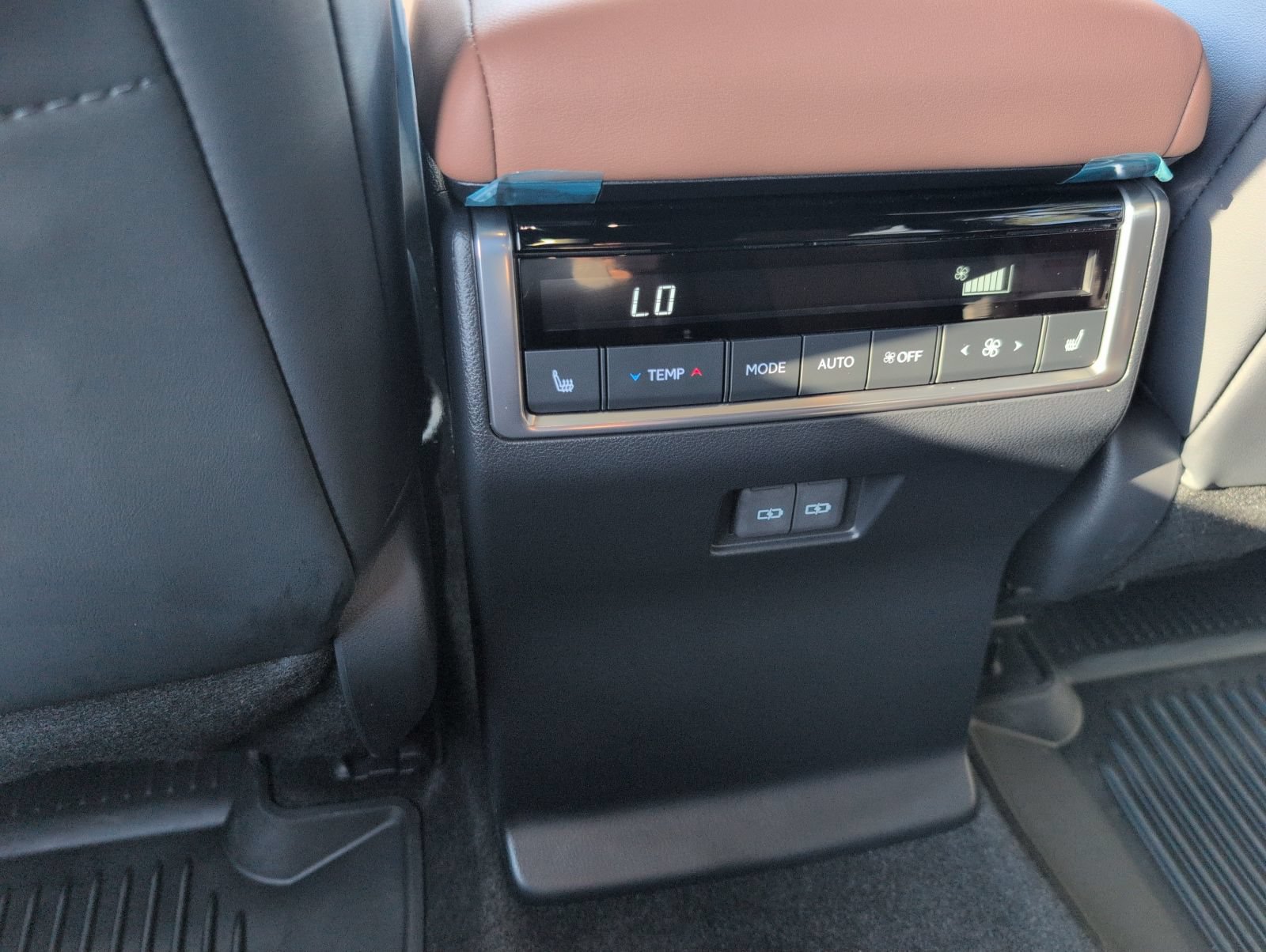 Certified 2025 Lexus GX 550 w/ Accessory Package (2T) AWD/4WD image 17