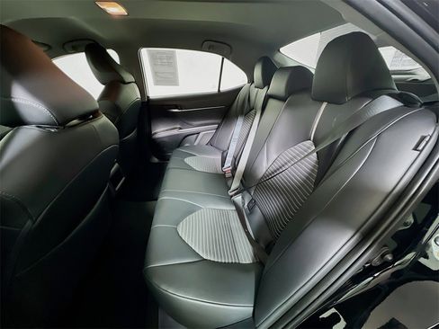 Certified 2023 Toyota Camry SE image 22