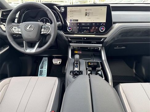 New 2026 Lexus TX 500h AWD image 14