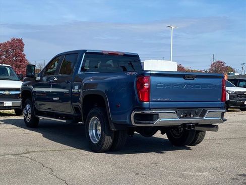 New 2026 Chevrolet Silverado 3500 LT image 6