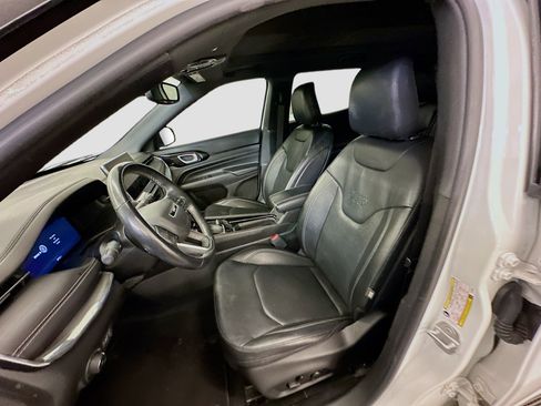 Used 2022 Jeep Compass High Altitude image 13