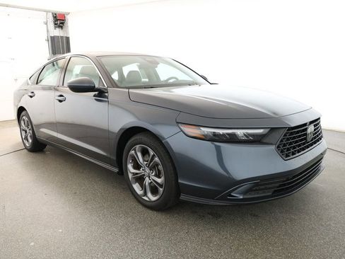 Used 2024 Honda Accord EX image 3