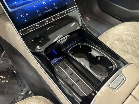 Used 2024 Mercedes-Benz S 580 4MATIC Sedan image 31