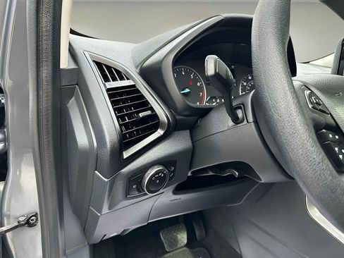 Used 2022 Ford EcoSport SE w/ SE Convenience Package image 29