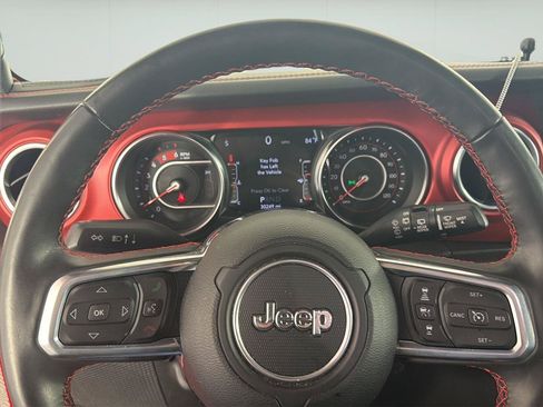 Used 2022 Jeep Wrangler Unlimited Rubicon w/ LED Lighting Group AWD/4WD image 8